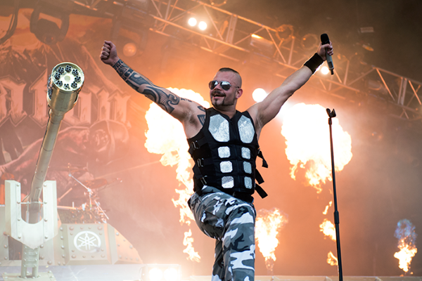 Sabaton Tank and Pyro Bloodstock 2015 600 x 400