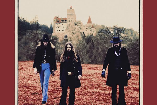 Kadavar - For the dead travel fast